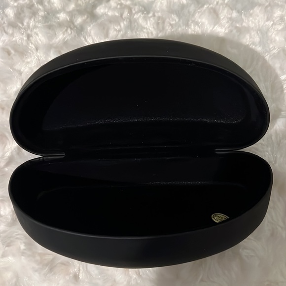 NEIMAN MARCUS HARD SHELL SUNGLASS CASE•FITS MOST SUNGLASSES•BRAND NEW - Picture 2 of 8